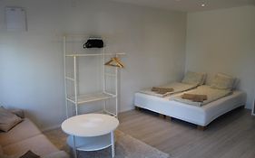 Cozy City Stay Steps From The Beach & Transit
